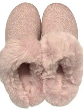 Isotoner Women's Classic Comfort Memory Foam Hoodback Slippers XL 9.5-10